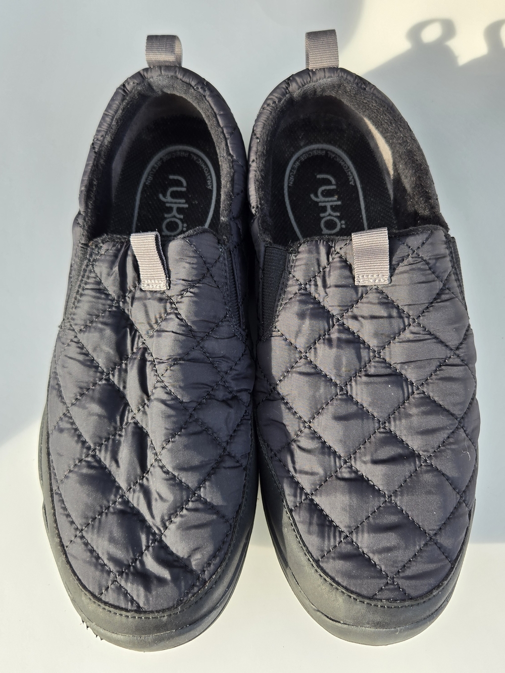 Ryka Black Quilted Slip On Walking Shoes Sz 9.5 W Wide Water Repellent Ava